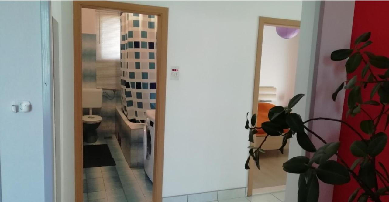 Spacious Family Apartment With Parking In The Shade And Barbecue House Šibenik Extérieur photo