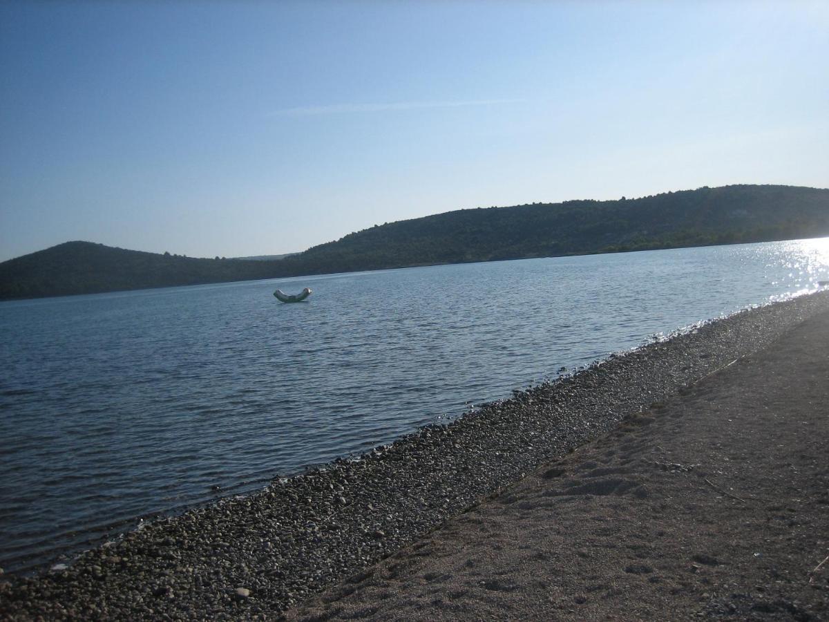 Spacious Family Apartment With Parking In The Shade And Barbecue House Šibenik Extérieur photo